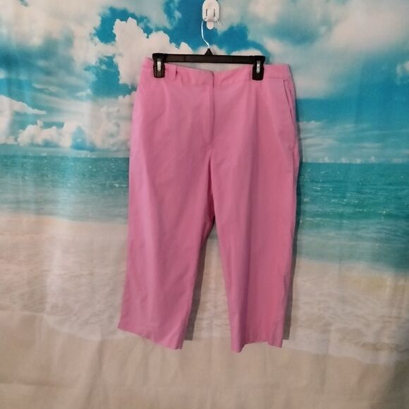 "Van Heusen"  woman's capris. - Picture 1 of 4